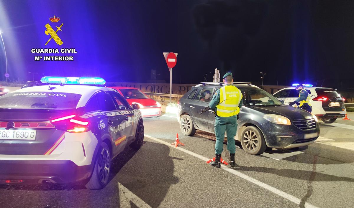 Control de la Guardia Civil el pasado fin de semana en Cala d'Or.