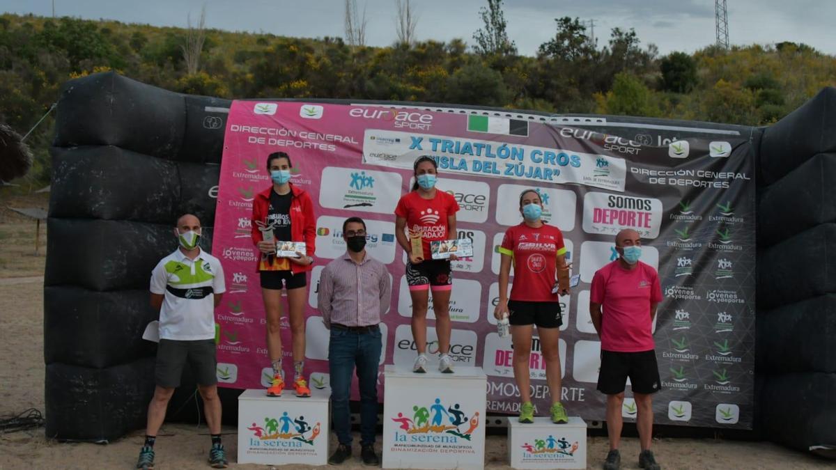 Podio femenino del Campeonato de Extremadura.