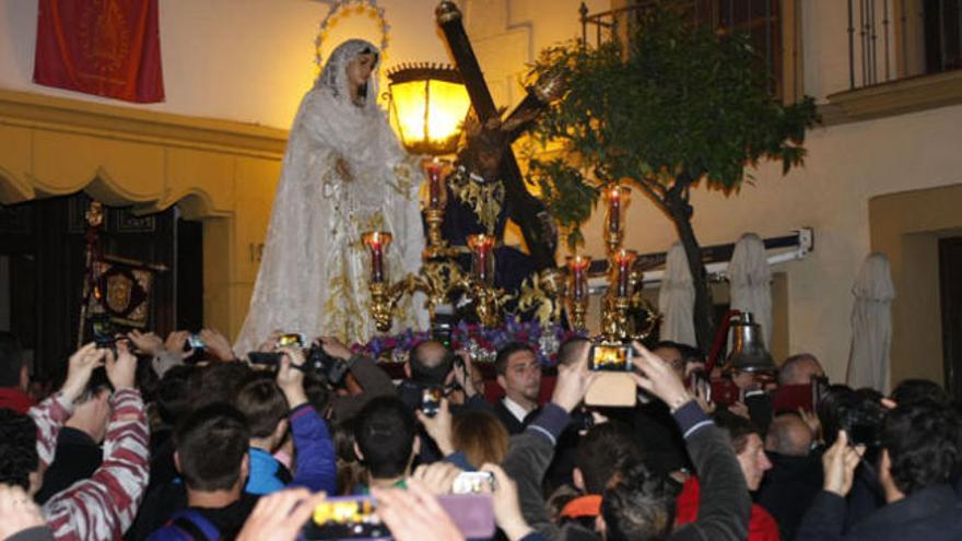 El Rocío celebra el traslado pese a la amenaza de lluvia