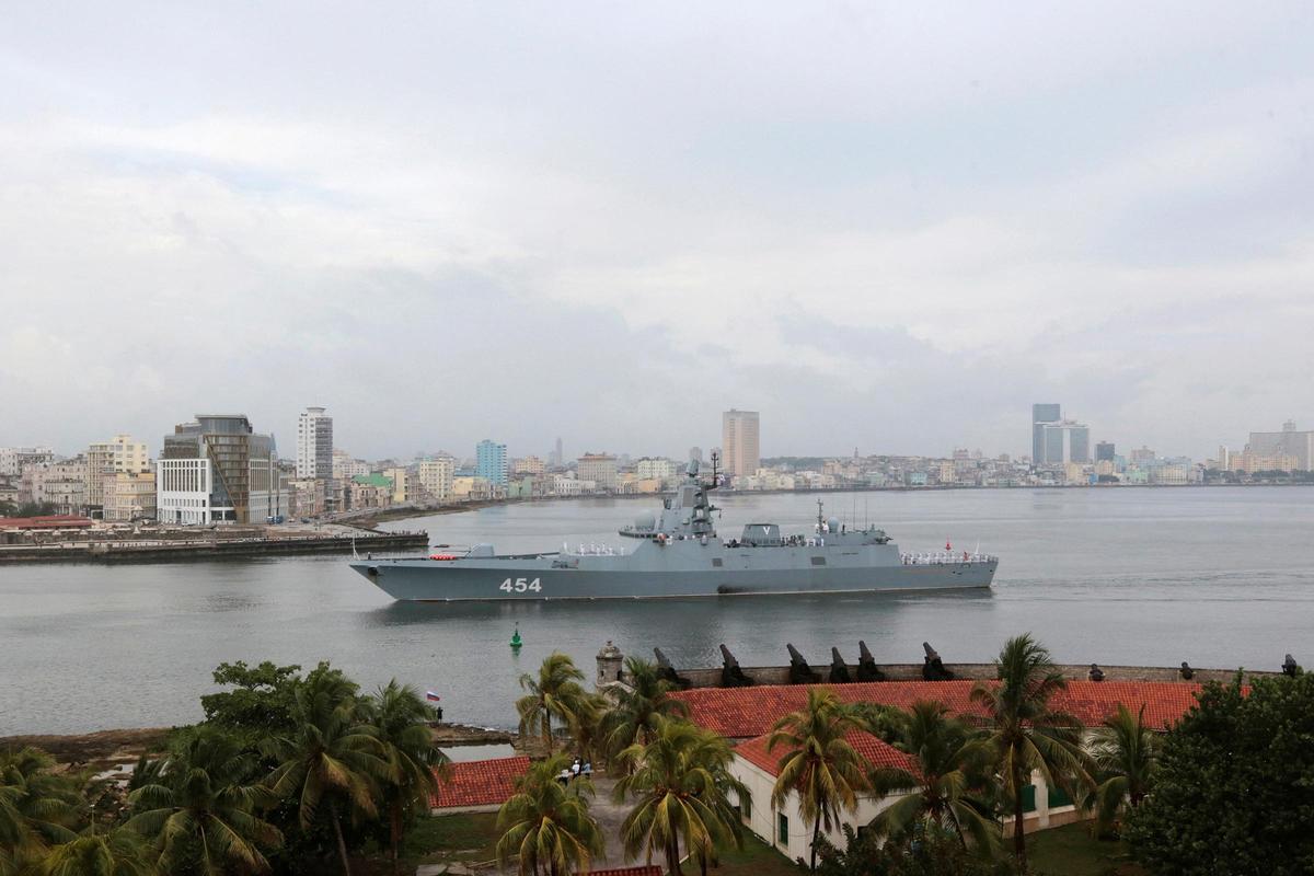 Llegan a La Habana una fragata y un submarino nuclear rusos