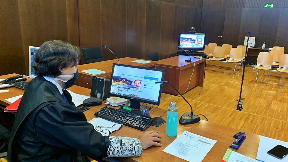 Vista celebrada el 29 de julio en el Juzgado de lo Contencioso Administrativo en el que interviene un abogado de Madrid, desde la capital, y un letrado de la Comunidad Autónoma, desde su sede, con el magistrado Lucas Osvaldo Giselman Liponetsky