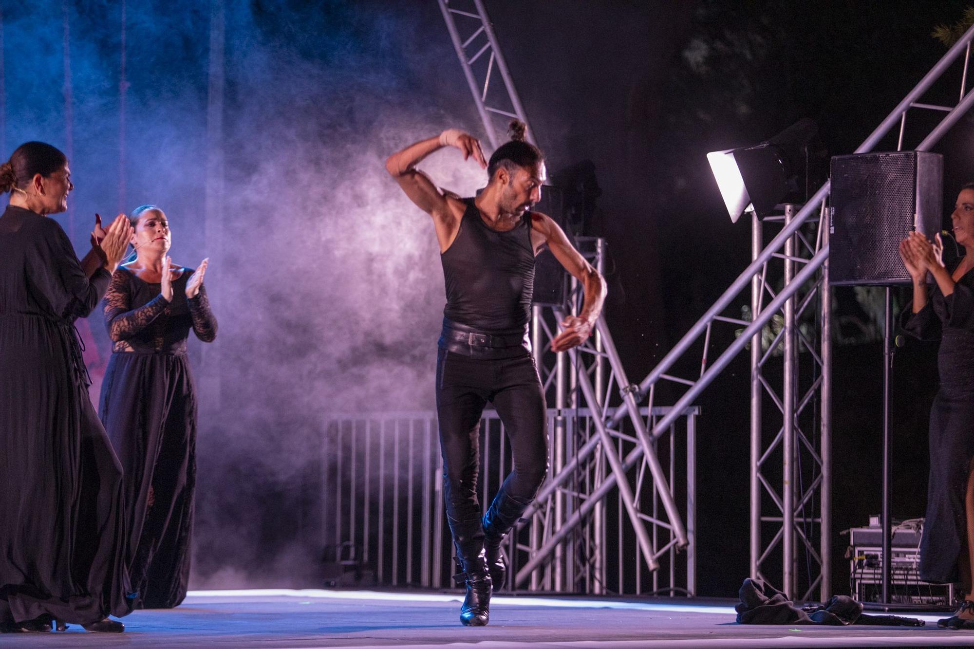 Todas las imágenes de la actuación del bailaor Eduardo Guerrero en Ibiza