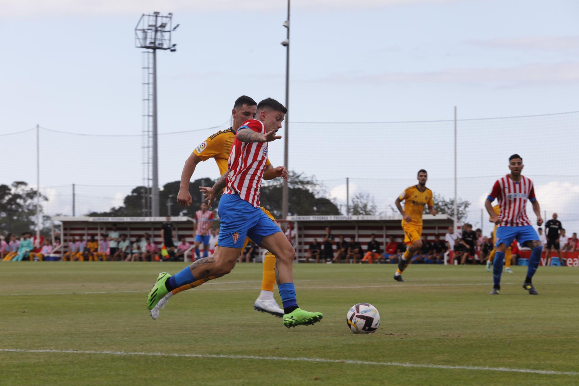 El Sporting empata ante la Ponferradina en su cuarto partido veraniego