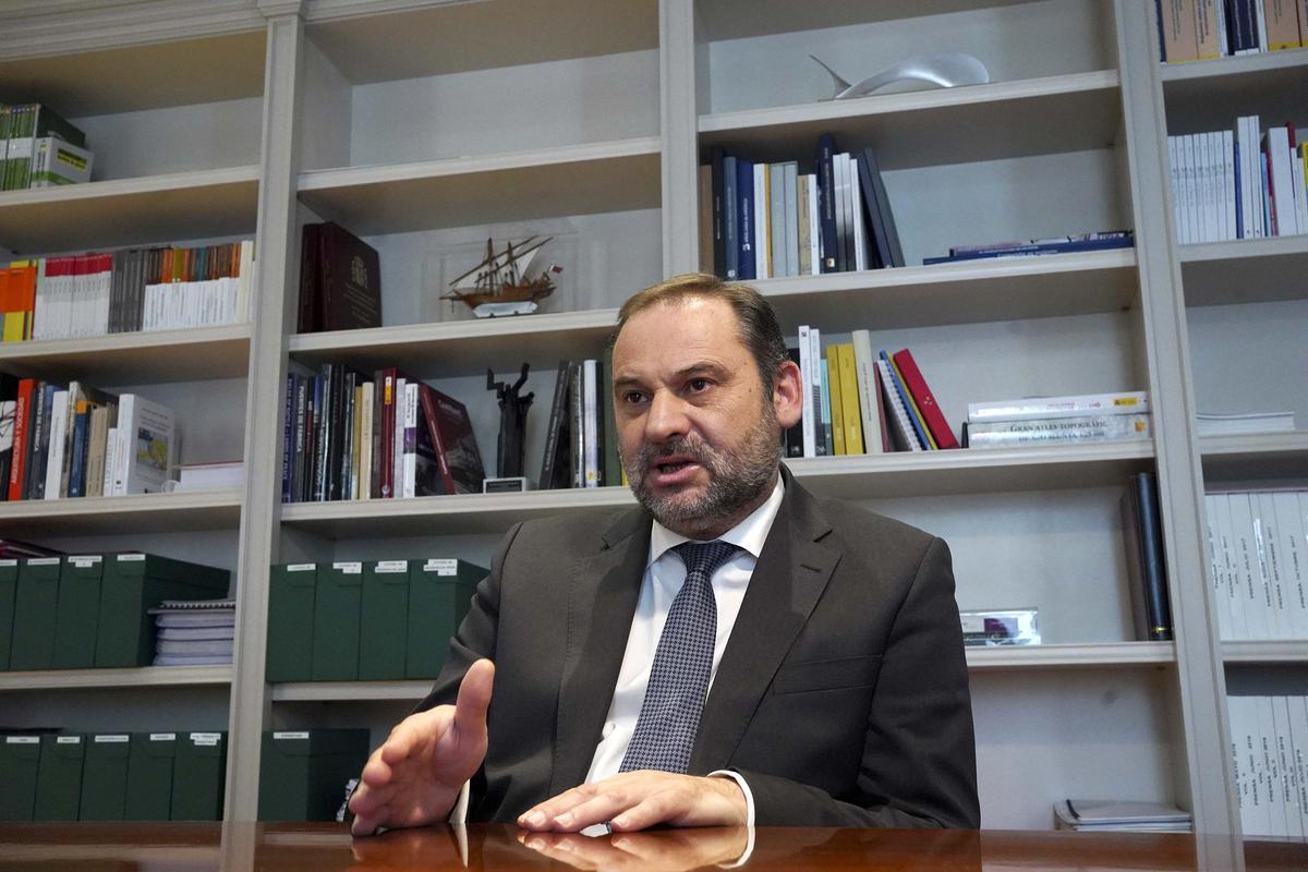 José Luis Ábalos: "Em vaig reunir amb Sánchez, Calviño i Montero pel rescat d’Air Europa"