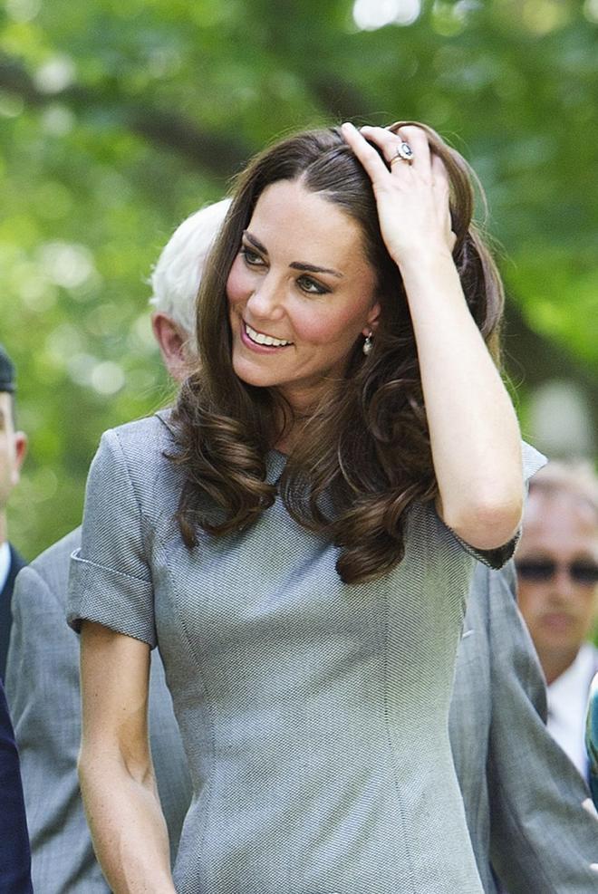Kate Middleton con los 'Hope Egg' en Canadá