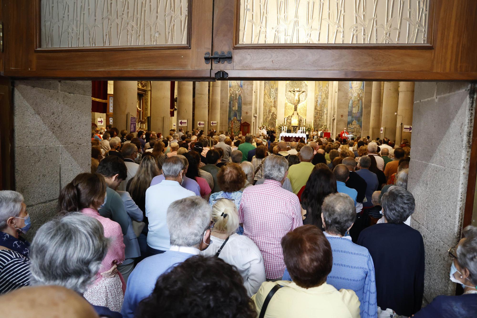 Vigo recupera el descenso del Cristo de la Victoria