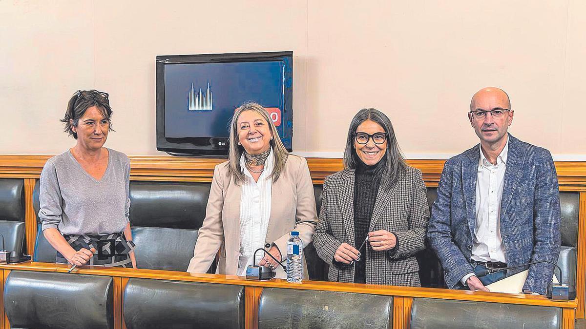 Álvarez, Castro, Rosón y Muíños, los ediles de Santiago expulsados del PSOE. | Jesús Prieto