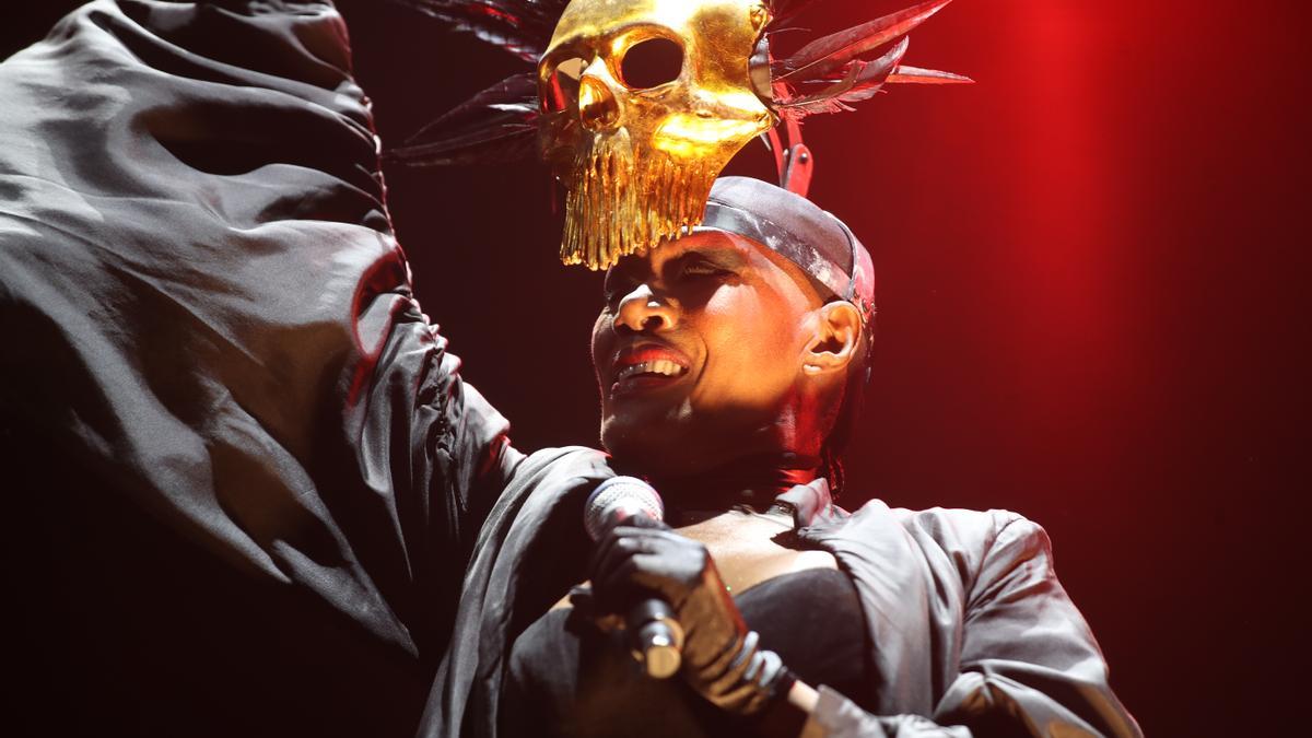 Grace Jones durante su actuación en BBK Live