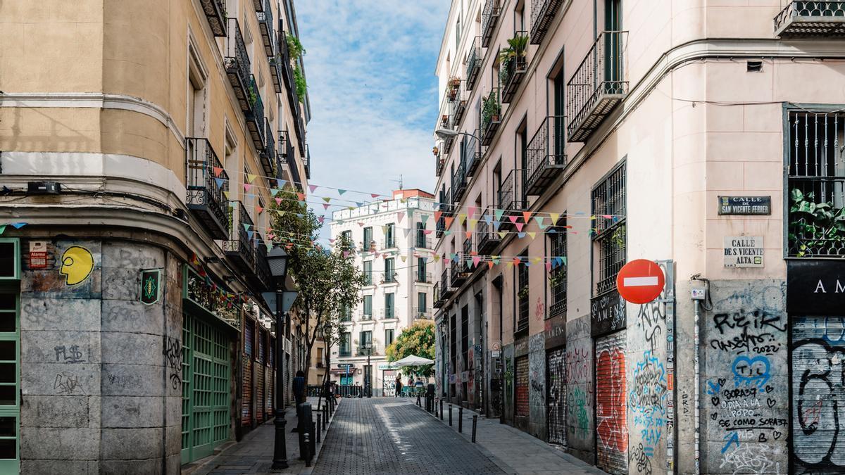 Son muchos los lugares que aparecen difuminados en Google Street View, y en Madrid hay uno de ellos.