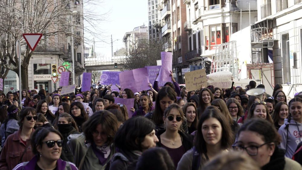 Manifestació sindical a Girona de la vaga del vuit de març