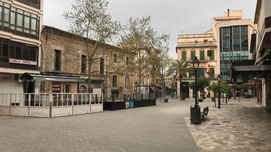 La Plaça de sa Bassa, durante los días de confinamiento.