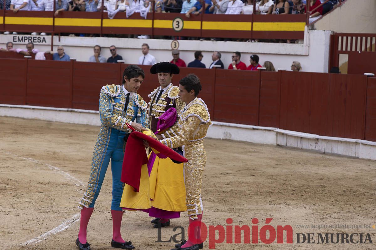 Tarde histórica en Abarán con la alternativa de José María Trigueros y el indulto de Tomás Rufo, junto a Castella salieron a hombros