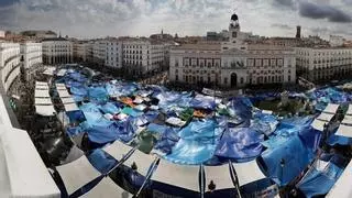 La acampada de Sol encara su segunda semana con la voluntad de ir a una huelga general