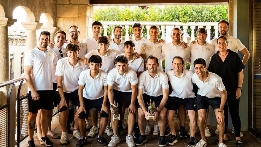 L'Ajuntament de Solsona rep amb honors els equips de futbol sala que han pujat de categoria