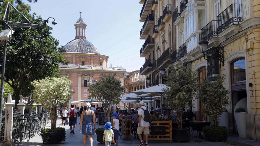 Las medidas antiyihadistas empiezan con el blindaje de las plazas de la Virgen y la Reina