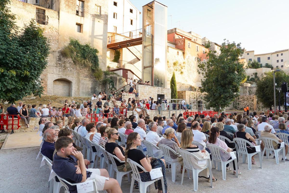 Así fue el histórico homenaje al maestro Ferrero con más de 300 músicos en Ontinyent Así fue el histórico homenaje al maestro Ferrero con más de 300 músicos en Ontinyent
