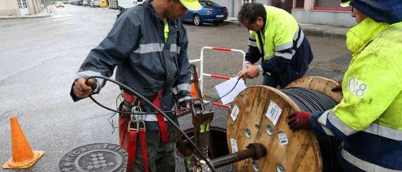 Trabajos entre Gradín y 25 de Xullo.// Bernabé / Cris M.V.