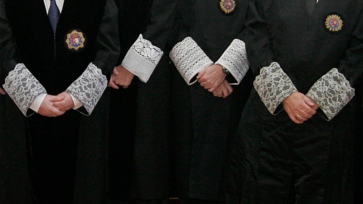 La APM considera que la amnistía "deslegitima el Estado de Derecho y al Poder Legislativo que promulgó las leyes que aplicaron los jueces".