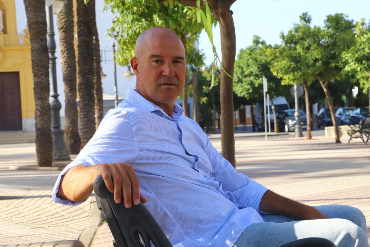 Rafael Berges, en la Plaza de Cañero.
