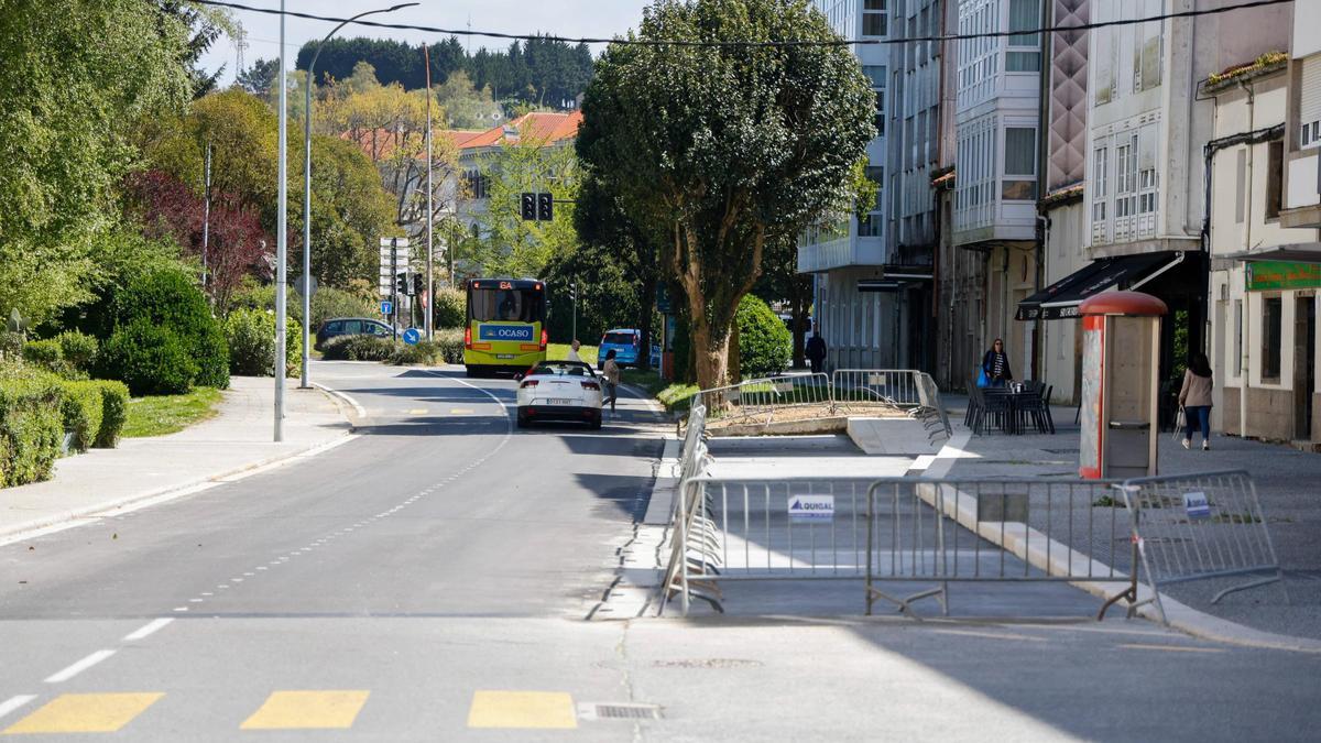 A circulación de tráfico na rúa Pastoriza abriuse por completo no medio día deste martes