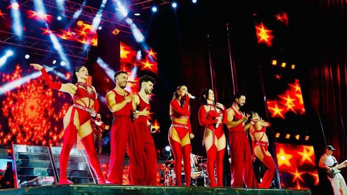 Algunos de los integrantes de la orquesta New York en el escenario