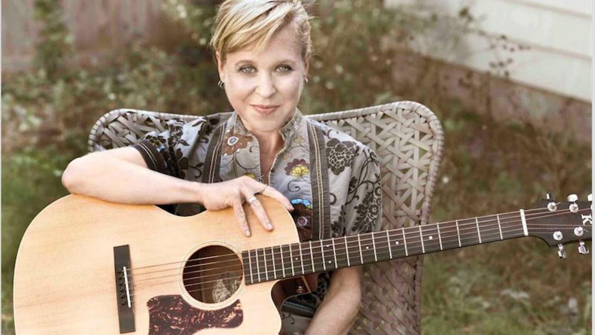 La estadounidense Kristin Hersh, que abrirá el ciclo Bombo y platillo en Ambar.