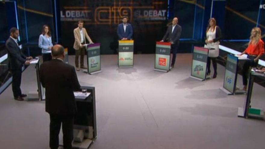 Arrimadas, Álvarez de Toledo y Garriga cargan contra TV-3 en el debate del 10-N
