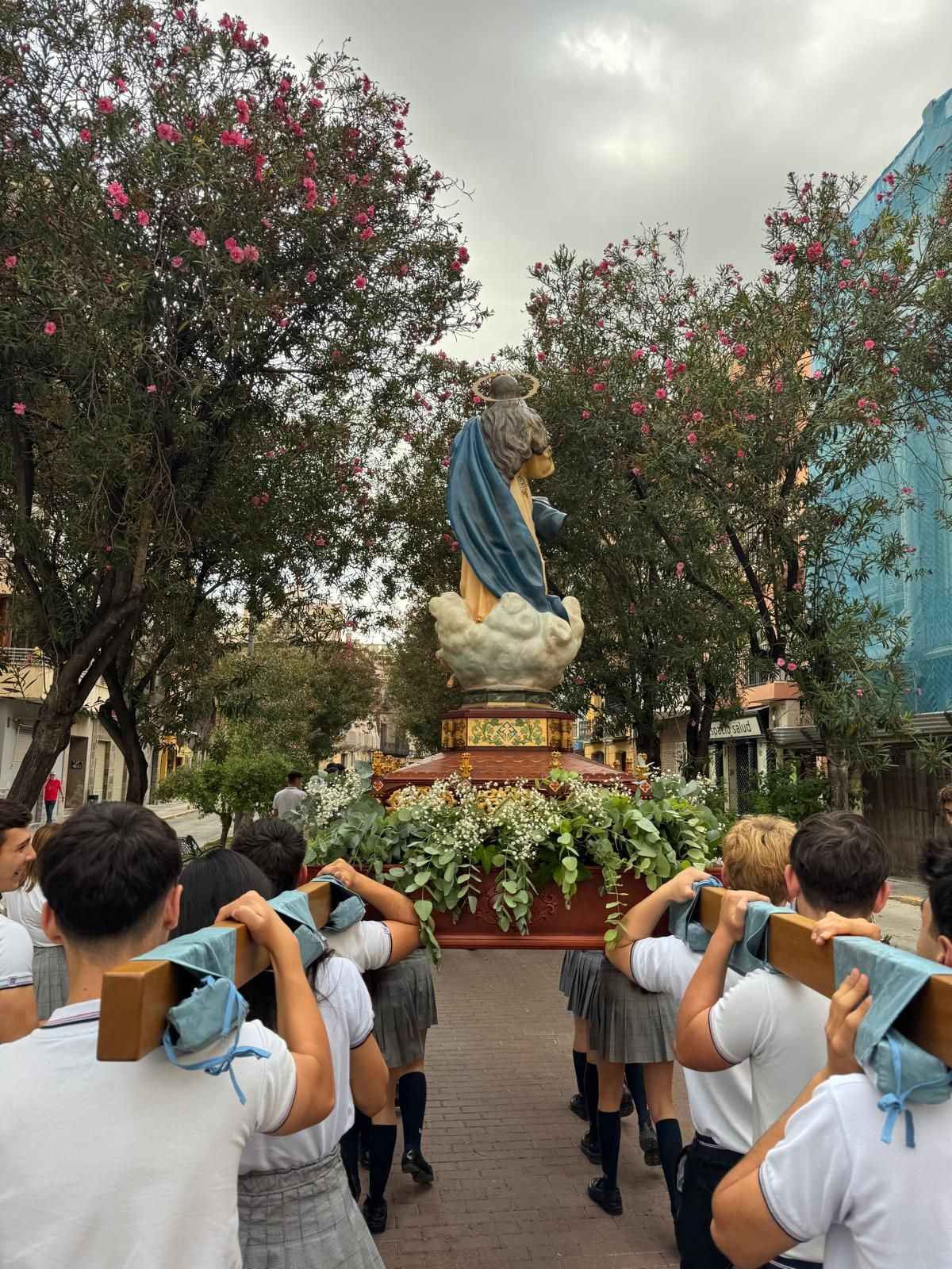 Romería desde el Colegio Santo Domingo de Orihuela al Santuario de Nuestra Señora de Monserrate