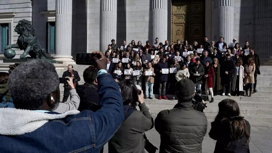 Agitadores ultras que se hacen llamar periodistas