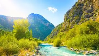 La ruta de senderismo que conecta tres pueblos de aires medievales en el Pirineo aragonés
