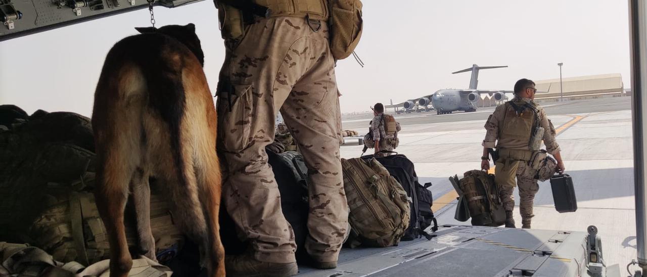 Evacuación de militares desde Afganistán.