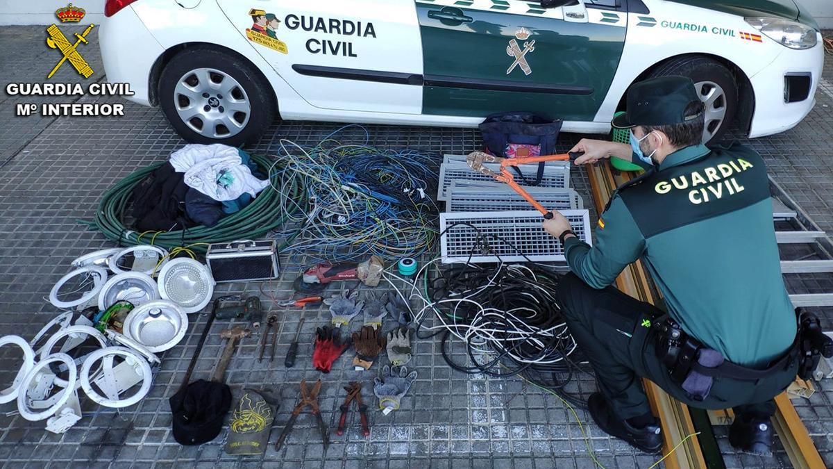 El material recuperado por la Guardia Civil