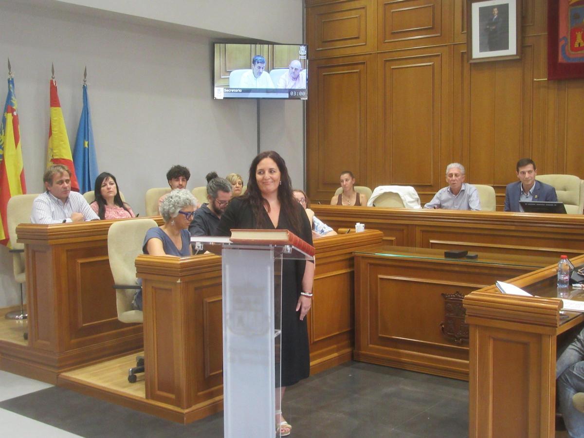 BURJJASSOT| Natalia Ibáñez, nueva concejala del PP de Burjassot, toma ...
