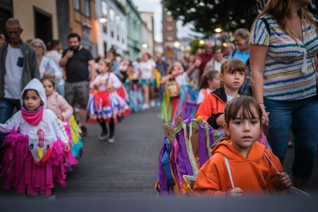 Desfile de la pandorga y los caballitos de fuego, en La Laguna