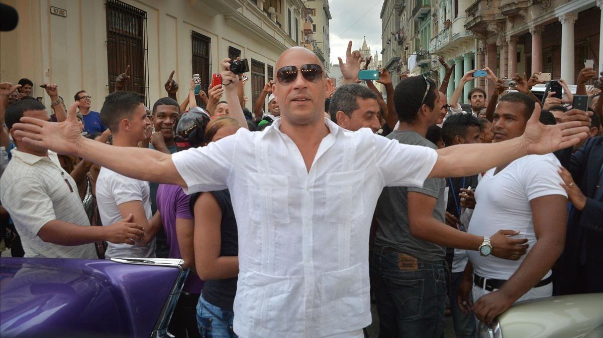 lmmarco33759626 topshot   us actor vin diesel arrivesat the prado promenade 170823134009