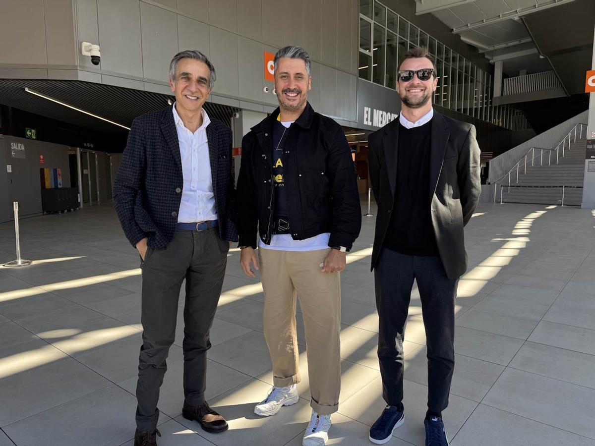 El alcalde de La Laguna, Luis Yeray Gutiérrez, conoce el Roig Arena.