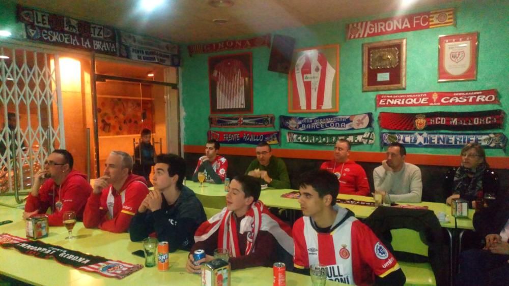 Aficionats del Girona veient el partit contra el Madrid