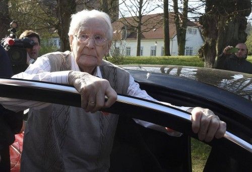 Oskar Brüning de 93 años, es juzgado desde hoy en Alemania por su complicidad en los crímenes del campo de exterminio, donde ejercía como incautados de las pertenencias de los presos