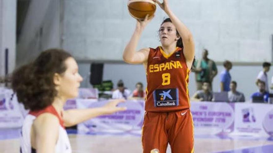 María Torreblanca, nueva jugadora del Unicaja Femenino.