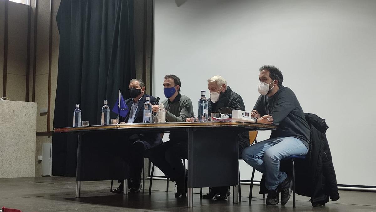 Juan González Mellizo toma la palabra durante el acto celebrado en Alcañices.