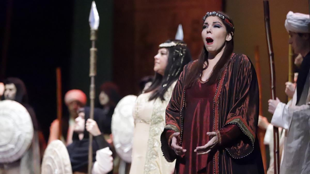 Lucía Tavira, durante el ensayo general de 'Aida' celebrado ayer.