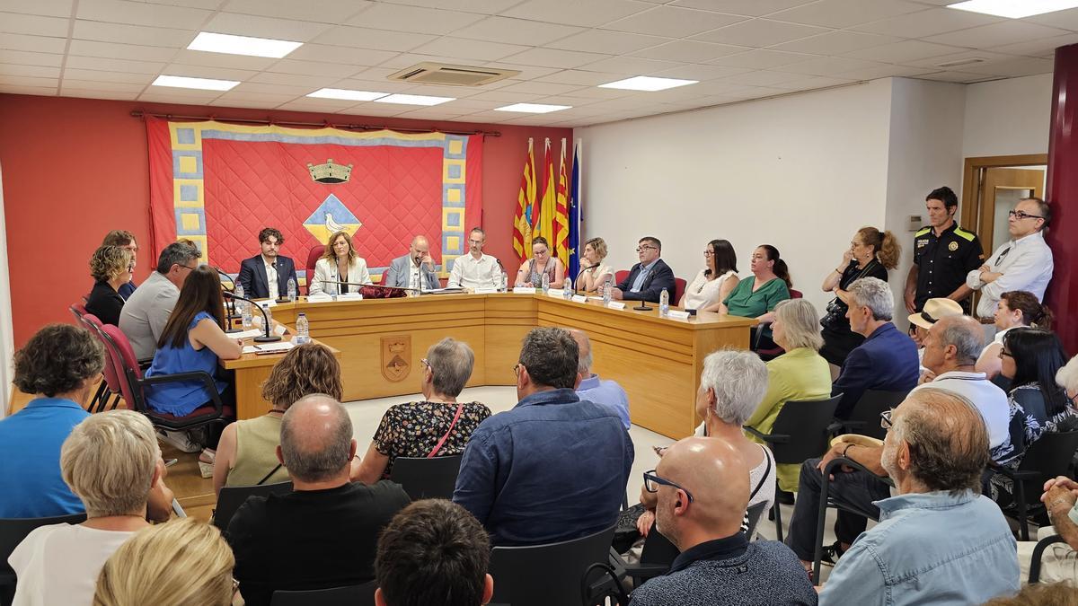 Ple d'investidura de Montse De La Llave