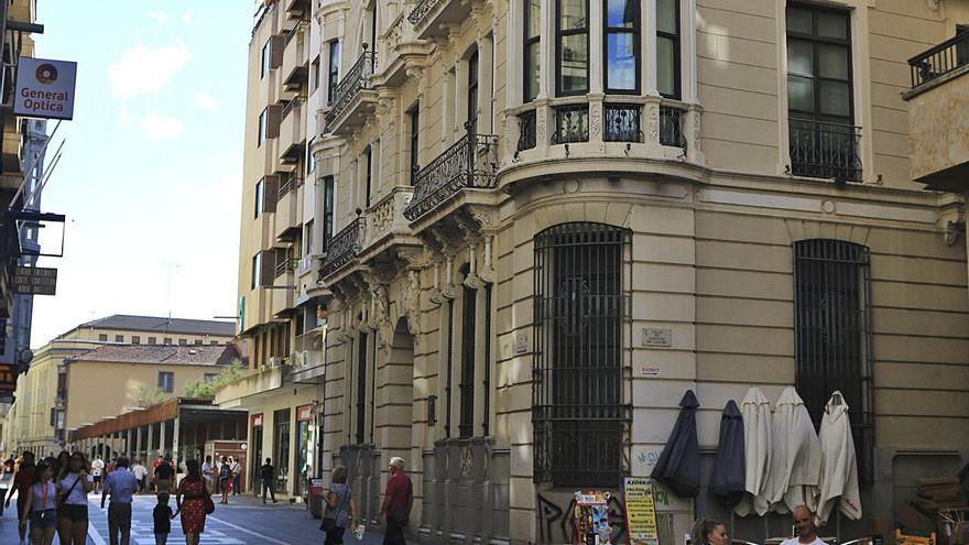 El juzgado reconoce a Unicaja la propiedad del edificio de Santa Clara que reclamaba Fundos