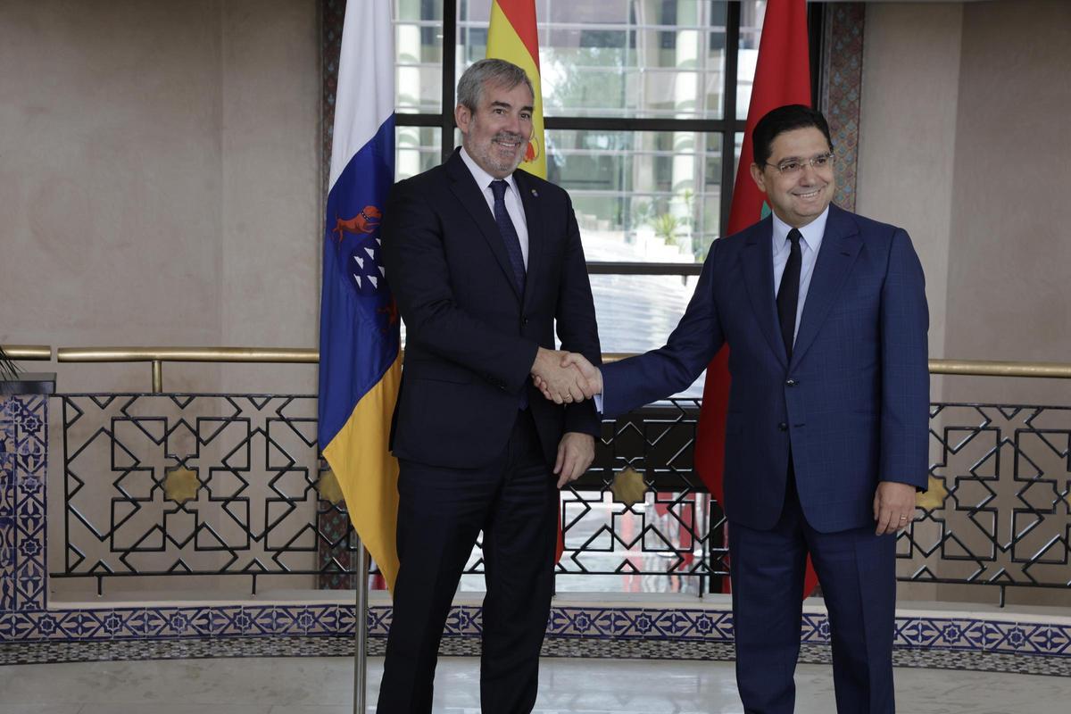 Fernando Clavijo junto al ministro de Asuntos Exteriores marroquí, Nasser Bourita, en Rabat.