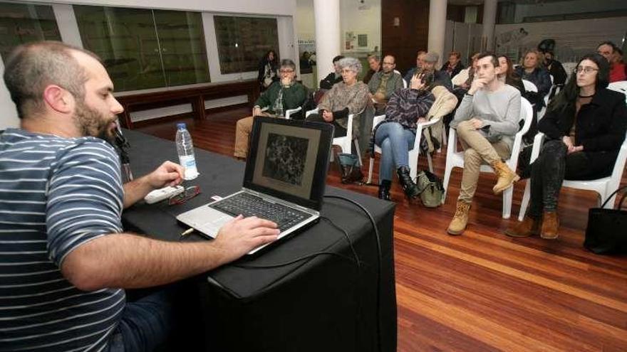 Una charla sobre los castros, en abril de 2016. // Bernabé/Víctor Espiño