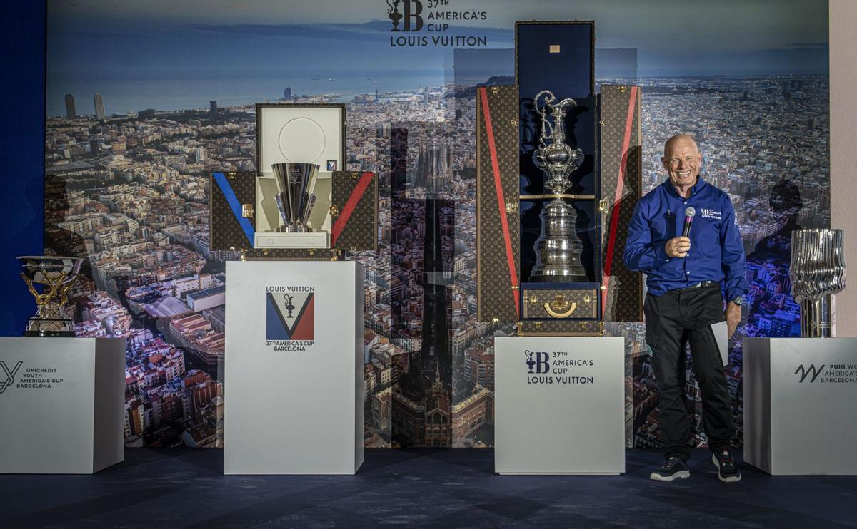 BCN exhibeix els quatre trofeus de la Copa Amèrica