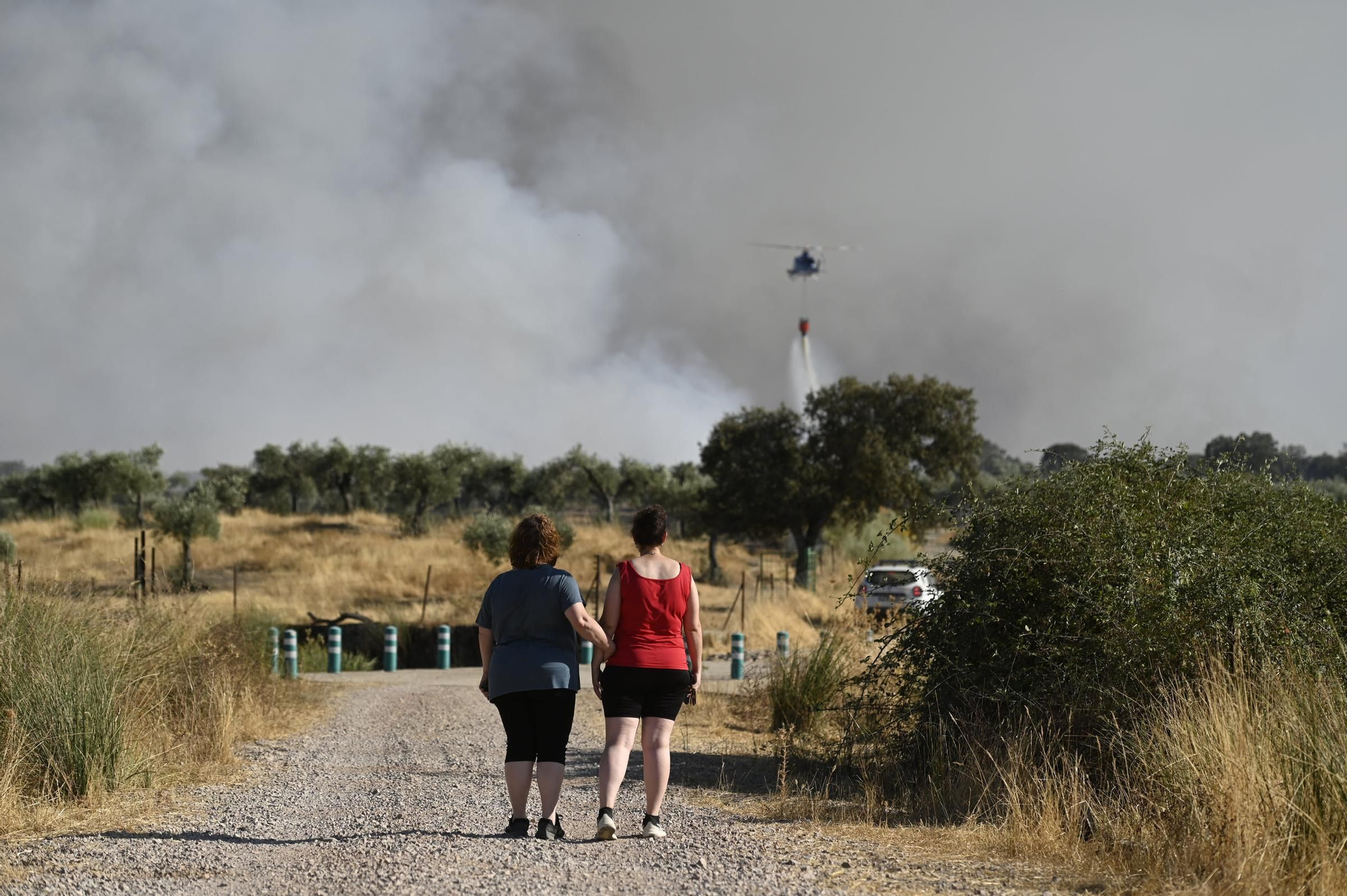 Así se está desarrollando el incendio de nivel 1 entre Arroyomolinos y Alcuéscar
