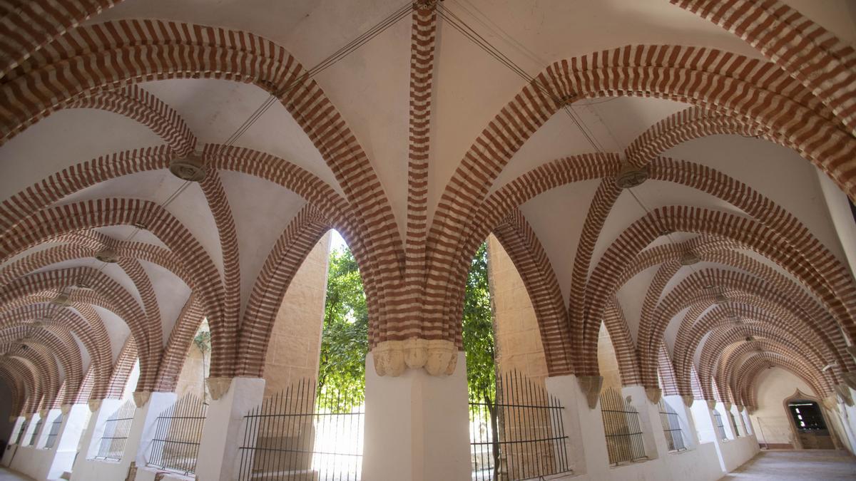 Patio porticado del Monasterio.