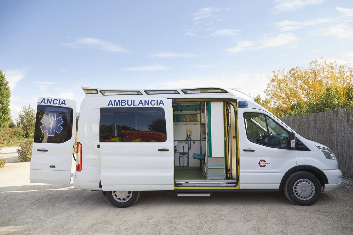 Ford Transit celebrates 60 years of innovation, leadership and uninterrupted service