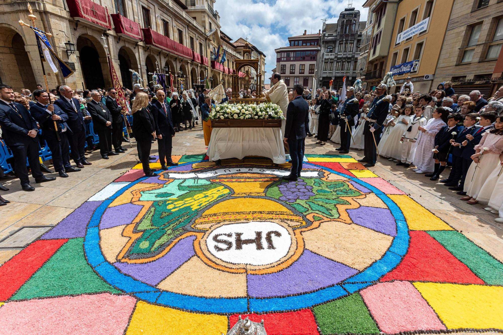 Celebración del Corpus en la Catedral de Oviedo